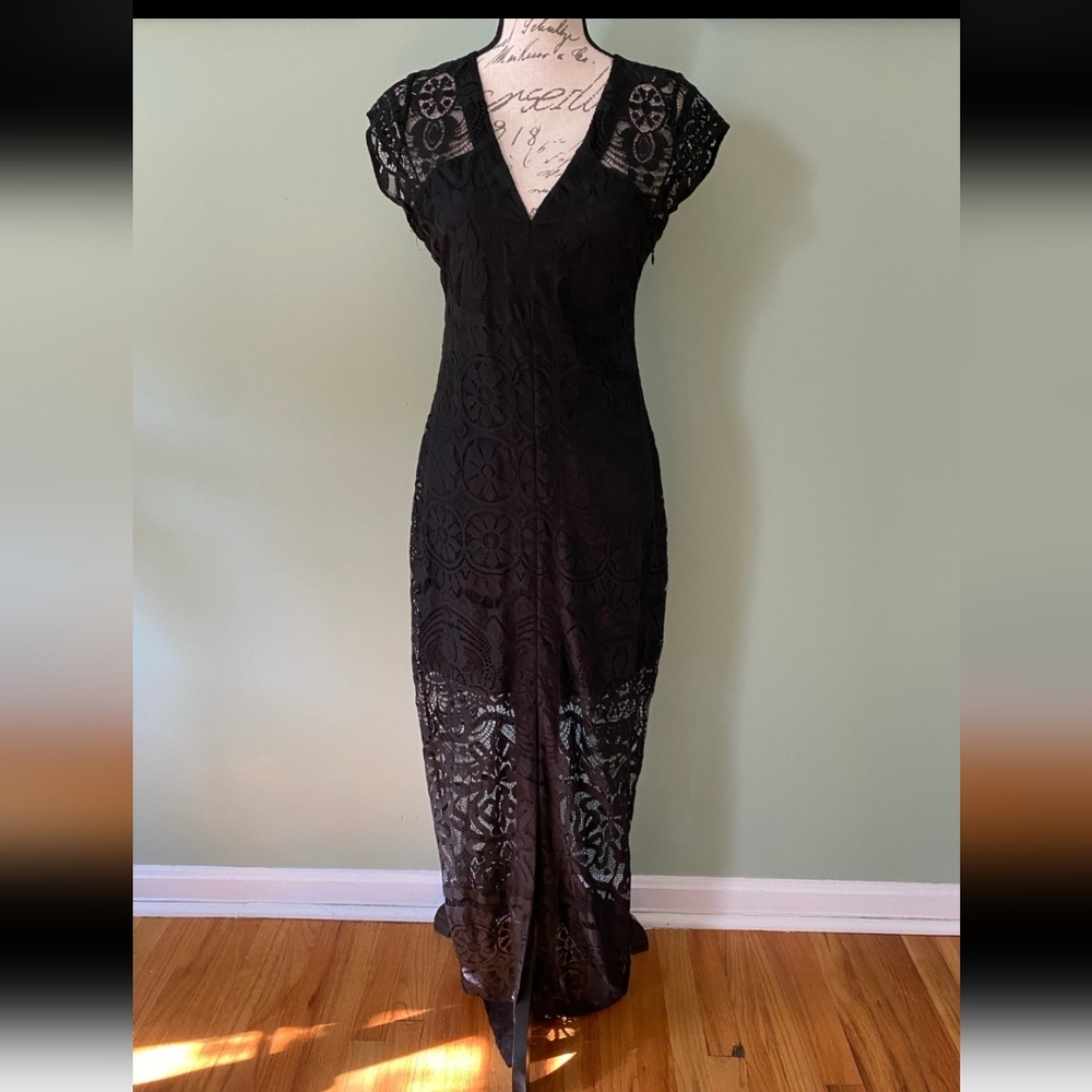 Expres Lace Overlay Maxi Dress See Bottom Slit Middle Blk Medium